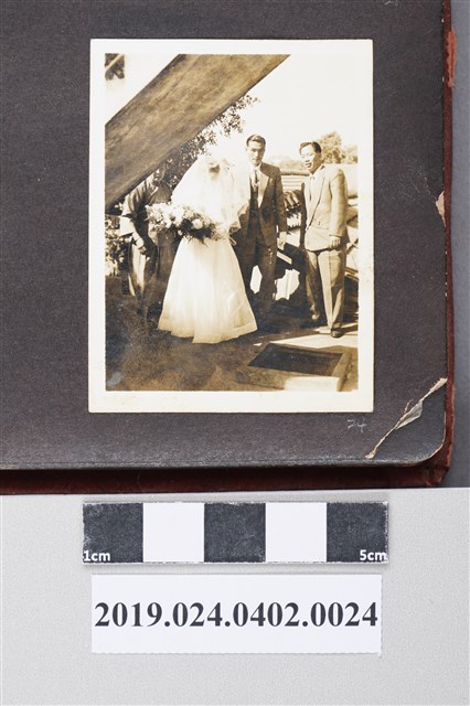 新娘蔡阿李抵達柯旗化家 (共3張)