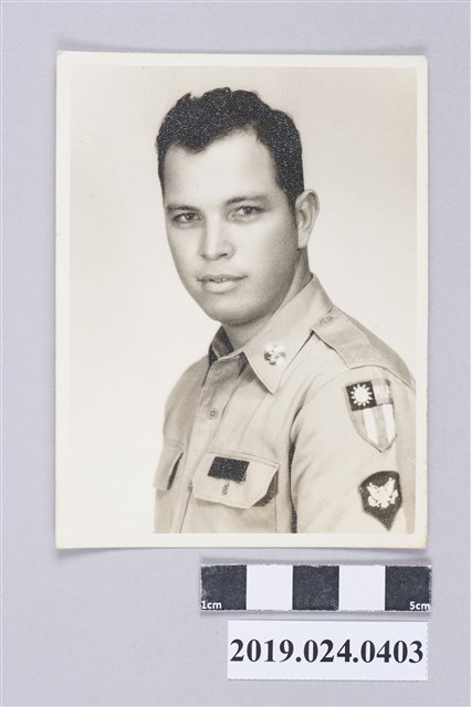 柯旗化在美軍顧問團好友休斯(Hughs)個人照 (共2張)