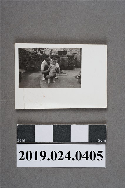 柯旗化被捕前與次子柯志哲合照 (共2張)