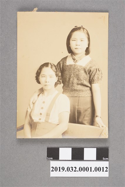 陳吳秀梅女士與另一名女士合照之7 (共2張)