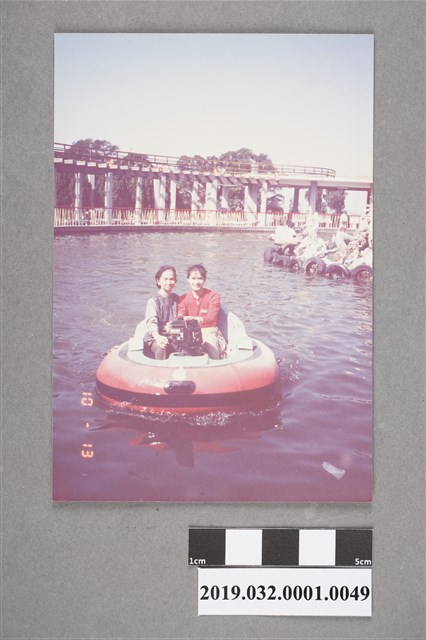 陳吳秀梅女士與另一名女士合照之25 (共2張)