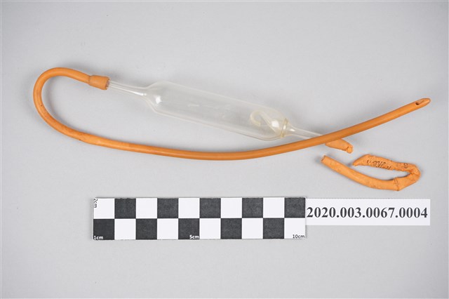 黃陳梅麗助產用鼻吸器 (共2張)
