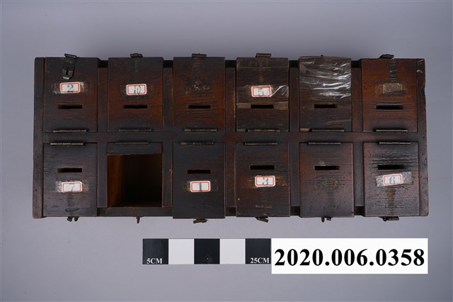 木製真花園統計號碼箱 (共23張)