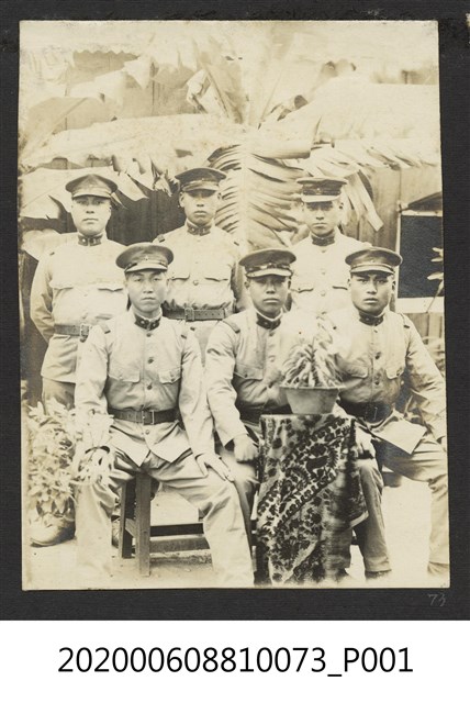 多人合照 (共1張)