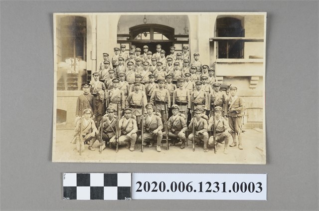 宜蘭農林學校接受軍事訓練之照片之3 (共4張)