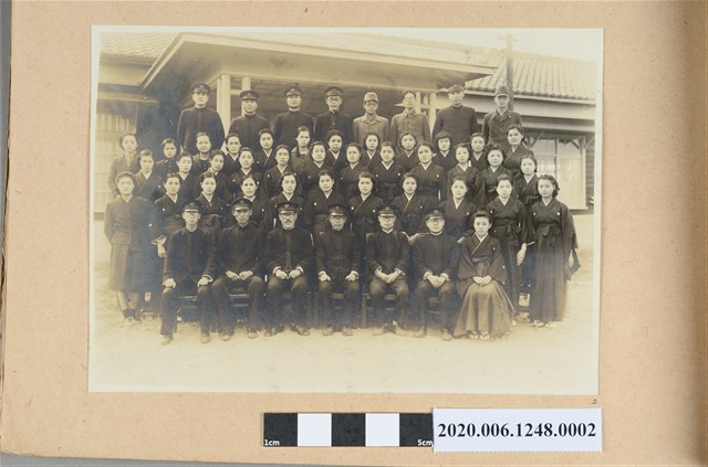 職員合照 (共3張)