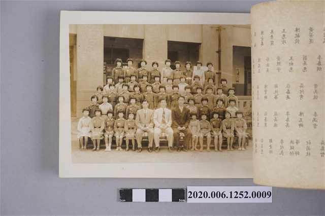 六年女乙班 (共4張)