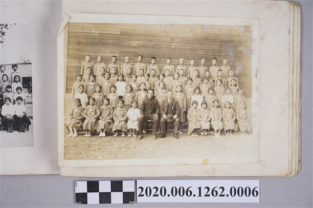 團體合照 (共3張)