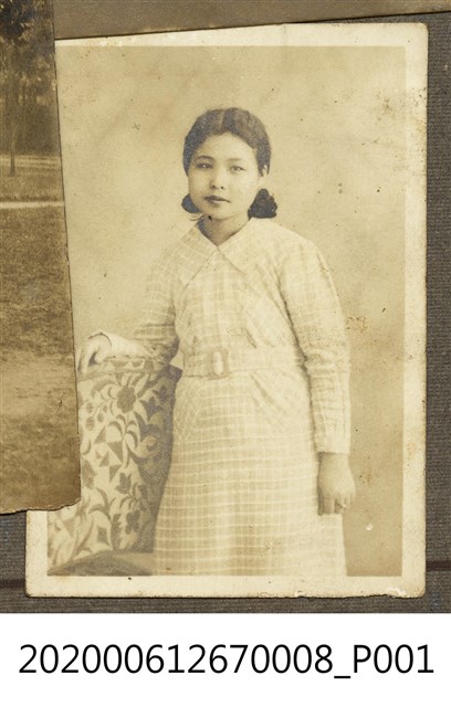 女子獨照 (共1張)