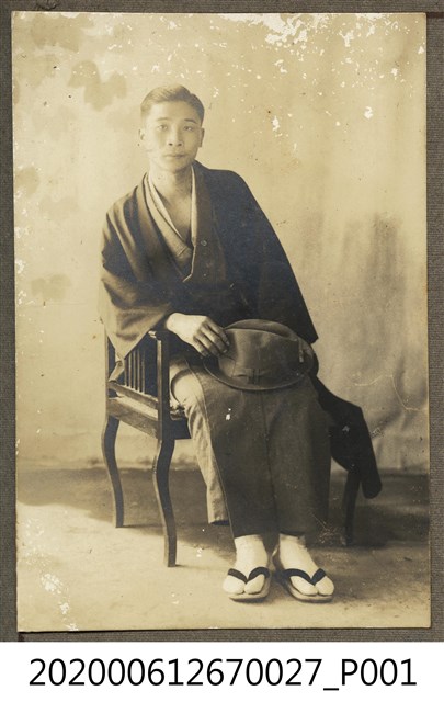 男子獨照 (共1張)