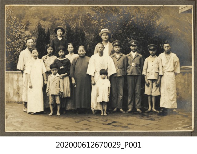 多人合照 (共1張)