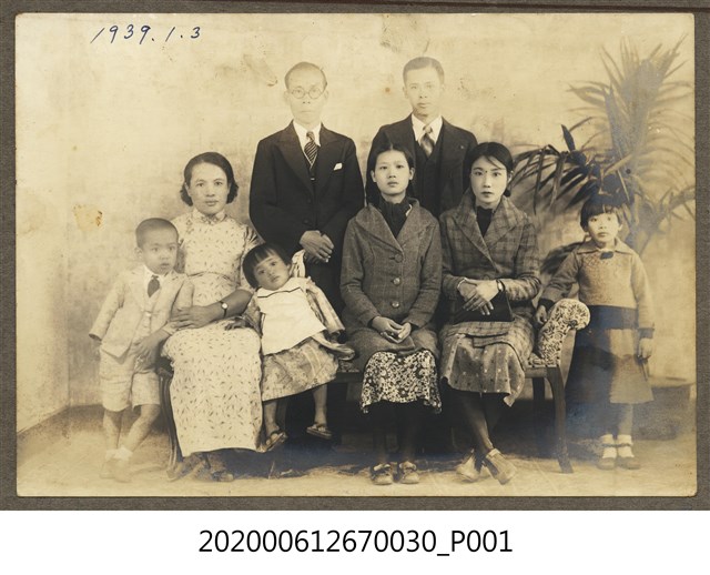 多人合照 (共1張)