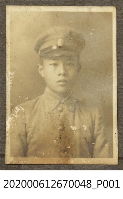 男子獨照 (共1張)