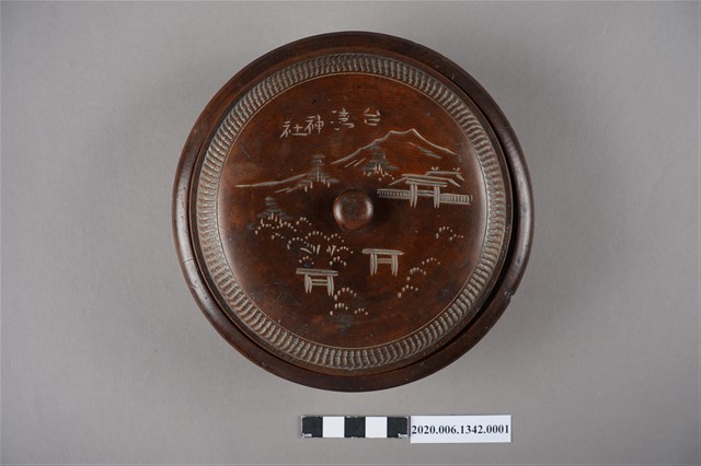 木製臺灣神社圖樣漆器深色糖果盒 (共8張)