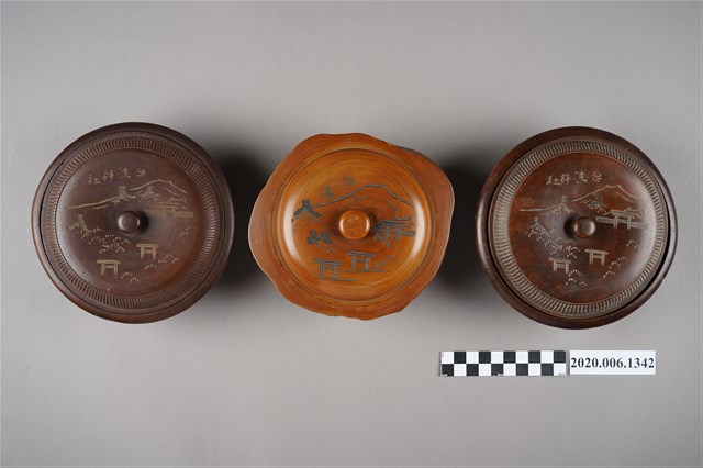 木製臺湾神社圖樣漆器糖果盒組 (共4張)