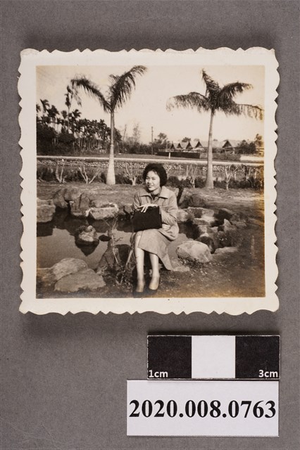 女子於寶覺寺合照 (共2張)