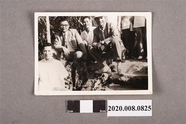 4名男子合照 (共2張)