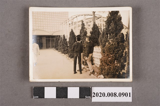 3名男子聊天照 (共2張)