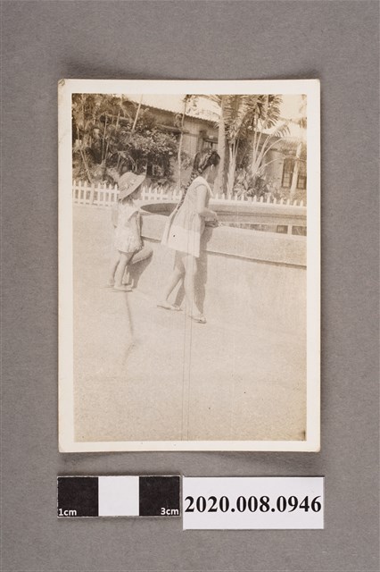 2名孩童合照 (共2張)