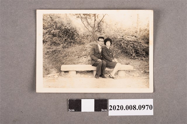 2名男女合照 (共2張)