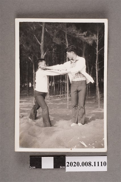 2名男子武術練習合照 (共2張)