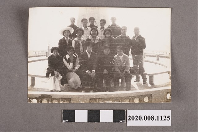 多人合照 (共2張)