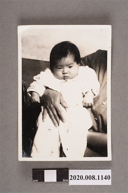 嬰兒獨照 (共2張)