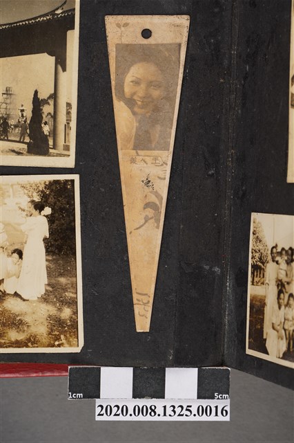 女子照片書籤 (共2張)