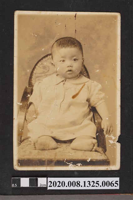 嬰兒獨照 (共2張)