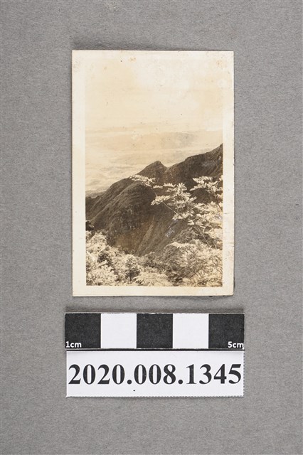 山巒一景 (共2張)