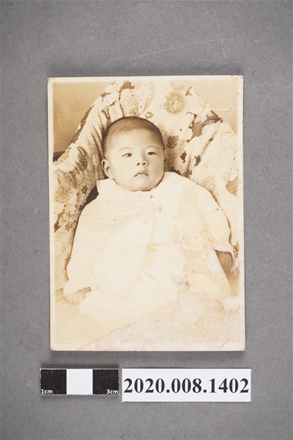 嬰兒獨照 (共2張)