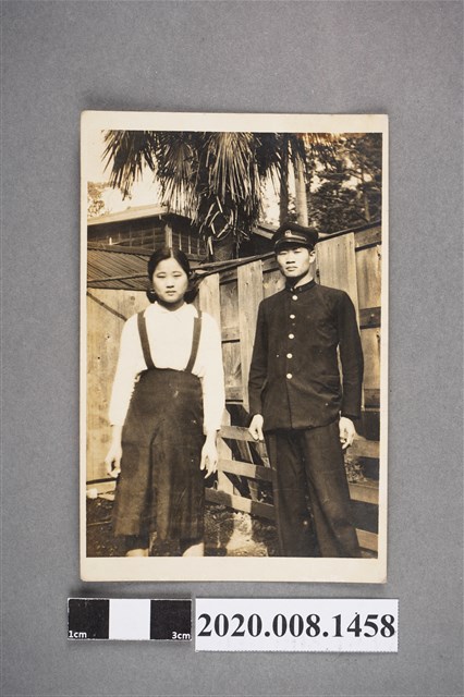 男女合照 (共2張)