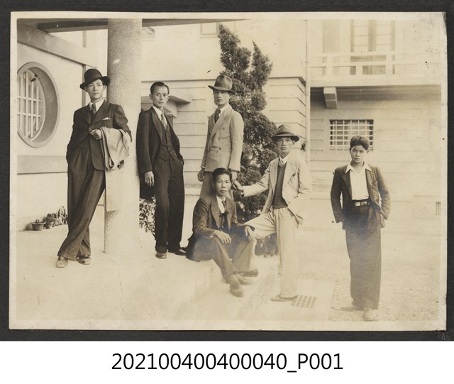 郭木池等6人合影 (共1張)