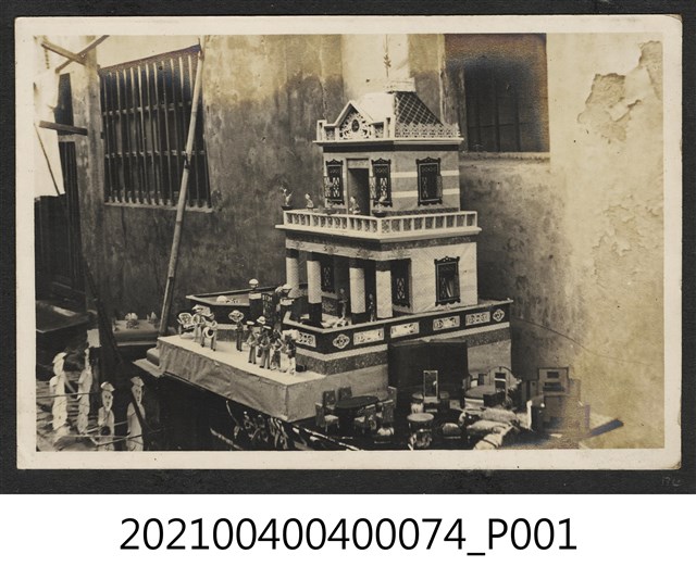 糊紙靈厝 (共1張)