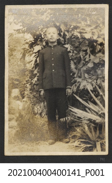 男學生照 (共1張)