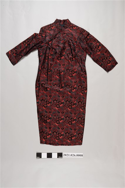 黑紅緹花立領長袖冬旗袍 (共4張)