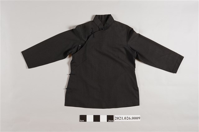 深棕棉立領一字釦長袖大襟衫 (共4張)