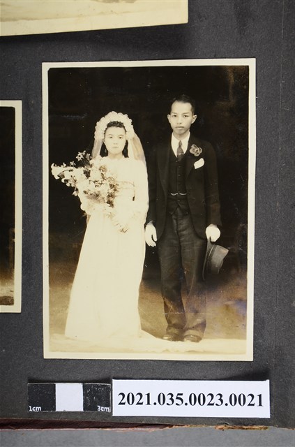 王碧蘭夫妻結婚照3 (共2張)