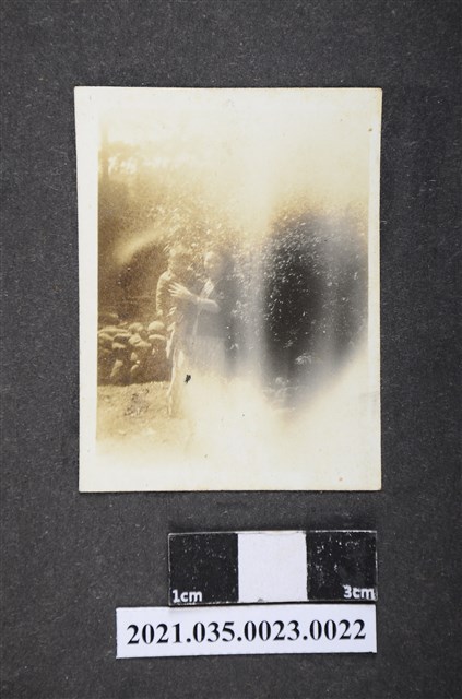 王碧蘭抱嬰兒時期蘇淑真照 (共2張)