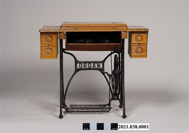 ORGAN牌腳踏式縫紉機 (共25張)