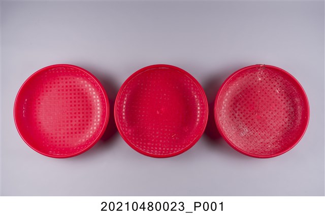 紅色塑膠盛麵盤組 (共3張)