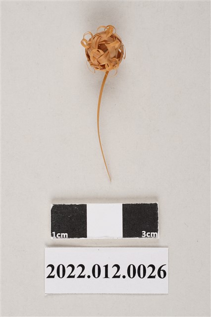 劉靜枝編製球型竹編半成品 (共4張)