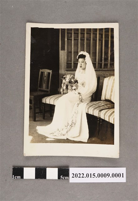 鄭萍結婚新娘照 (共2張)