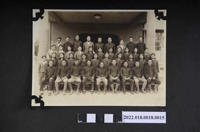 師生合照 (共2張)