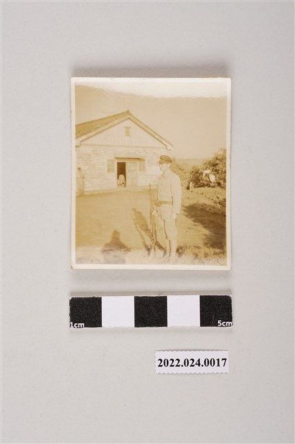 〈張子敬君朝陽下勇姿鷺沼廠舍演習紀念〉黑白照片 (共2張)