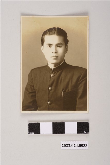 張子敬半身黑白照片 (共2張)