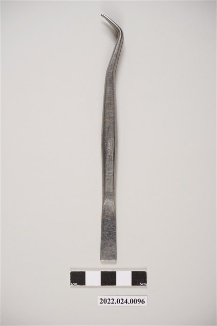 牙科用不鏽鋼彎角鑷子 (共4張)