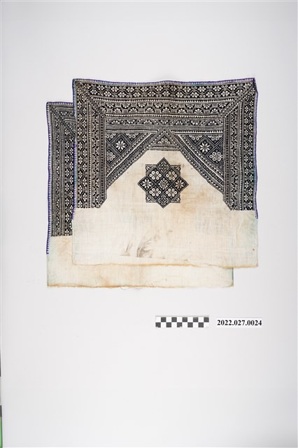 西拉雅族白底花葉紋繡布 (共2張)