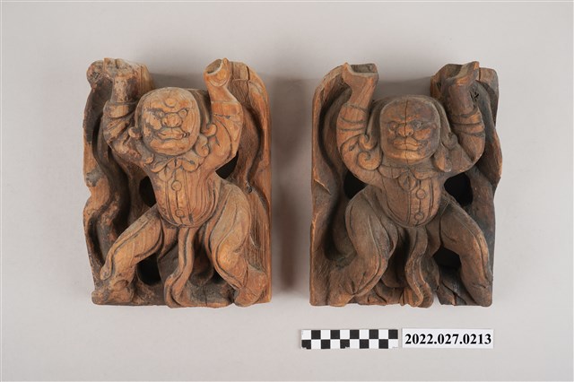 木製憨蕃扛樑 (共2張)