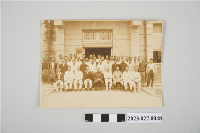 徐家文物人物群體黑白照片 (共2張)